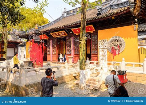  Il Tempio di Bao'en, Un capolavoro architettonico per un viaggio spirituale indimenticabile!